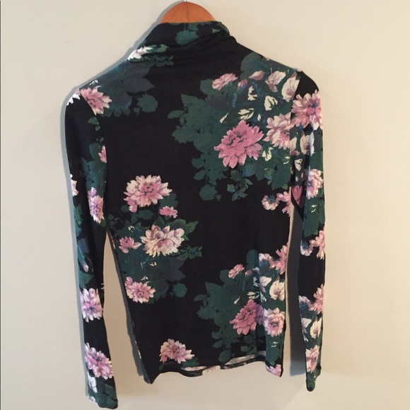 •Club Monaco• Julie Printed Turtleneck - Picture 6 of 7